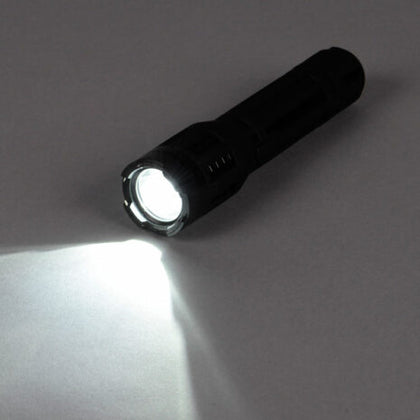1.820 uC STUN GUN W/FLASHLIGHT & HOLSTER - Image 1