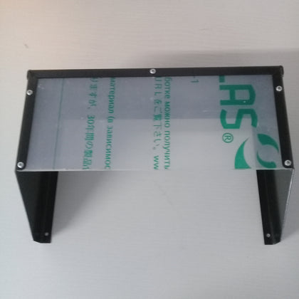 Large Universal Rain Shield